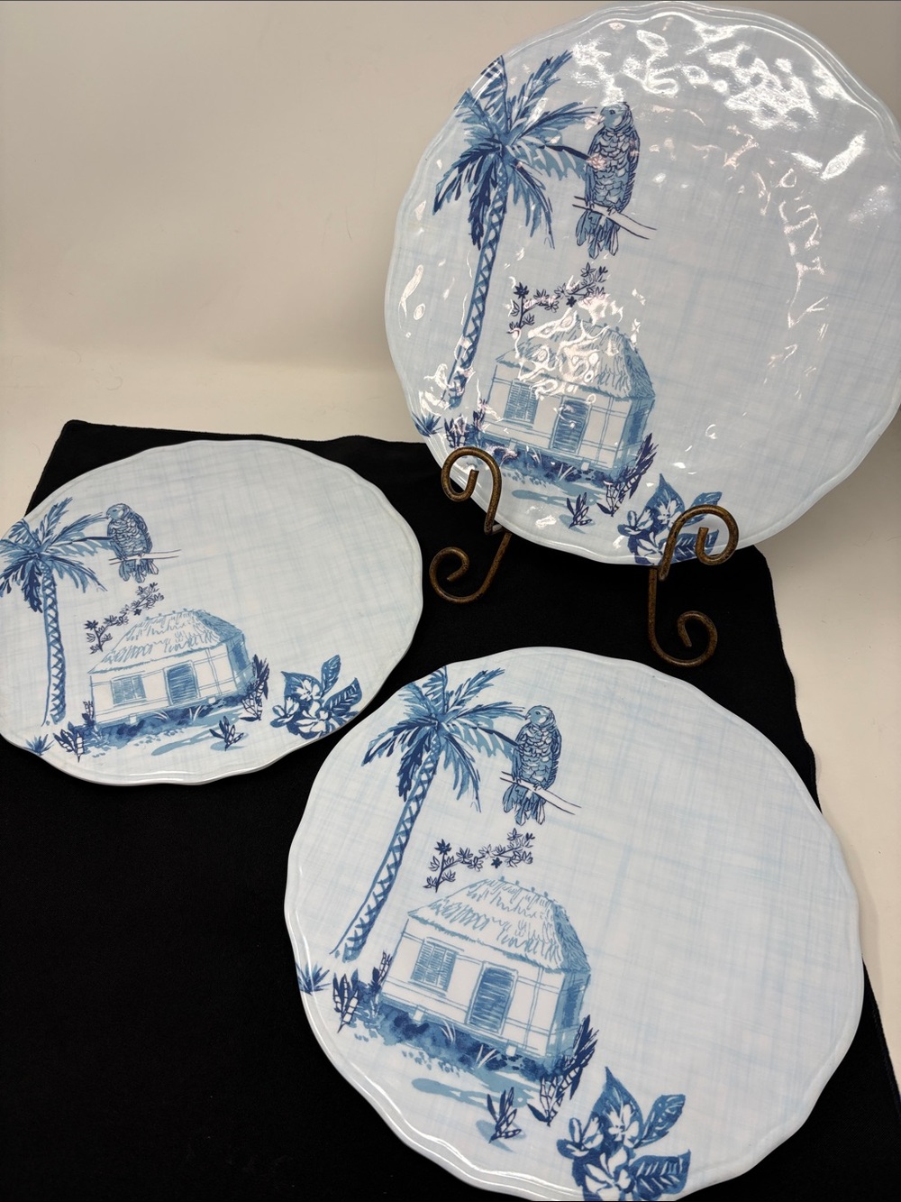 TOMMY BAHAMA Set of 3 Melamine Coastal Blue Palm Bird Hut Design 11" Plates